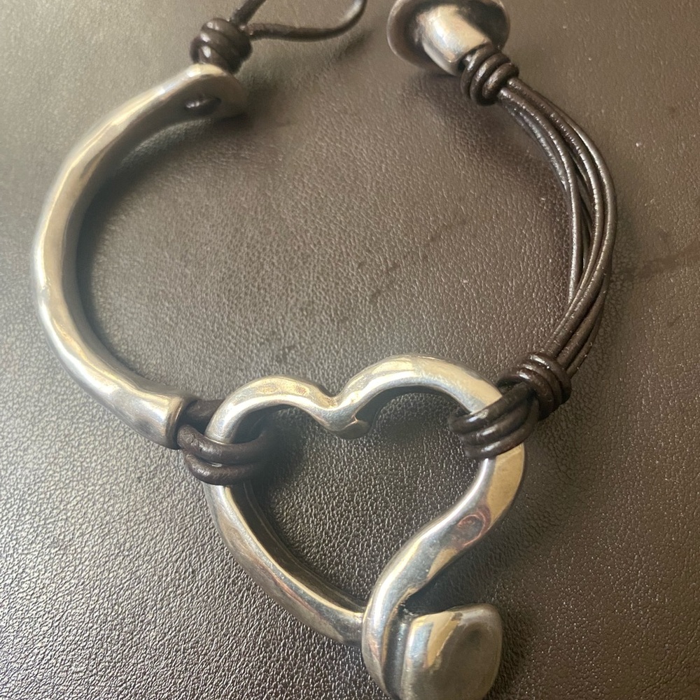 UNOde50 great bracelet 7 1/2 inches long